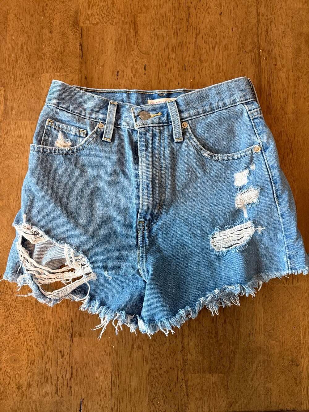 Levi's High Waisted Mom Shorts Size 25